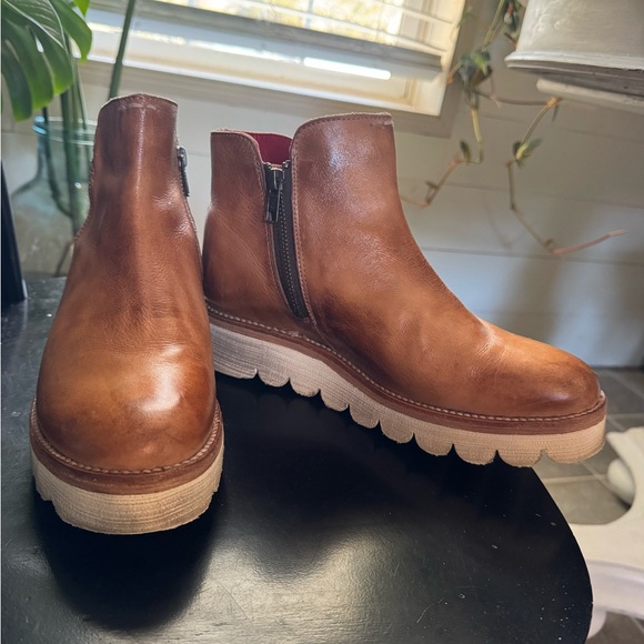 Bed Stu Brown Ankle Boots - Picture 6 of 6